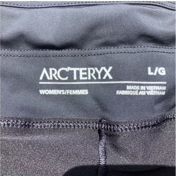 ARC’TERYX-Women's Black Running Shorts - Lightweight with Liner, Size large - Picture 4 of 5